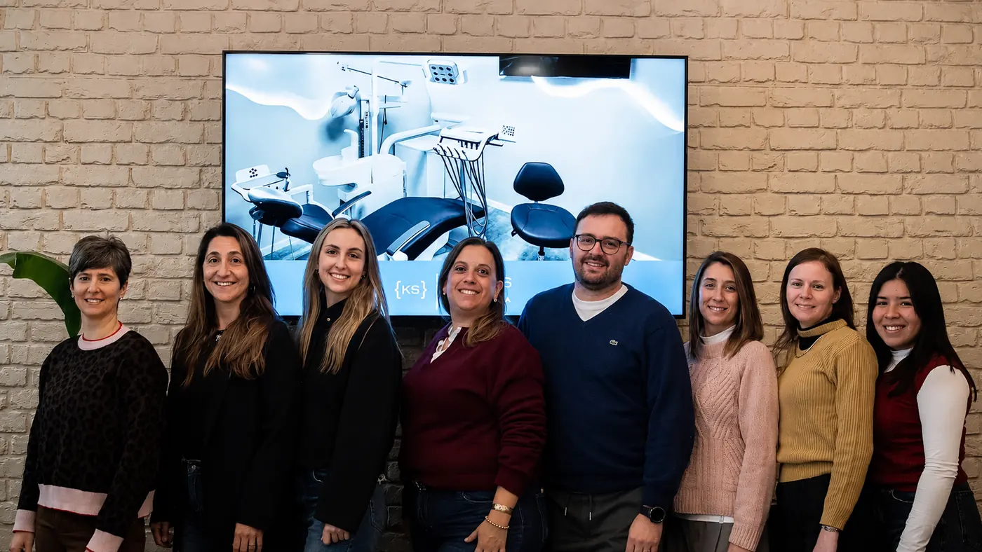 Equipo de Kairos Odontología en el consultorio de Rosario